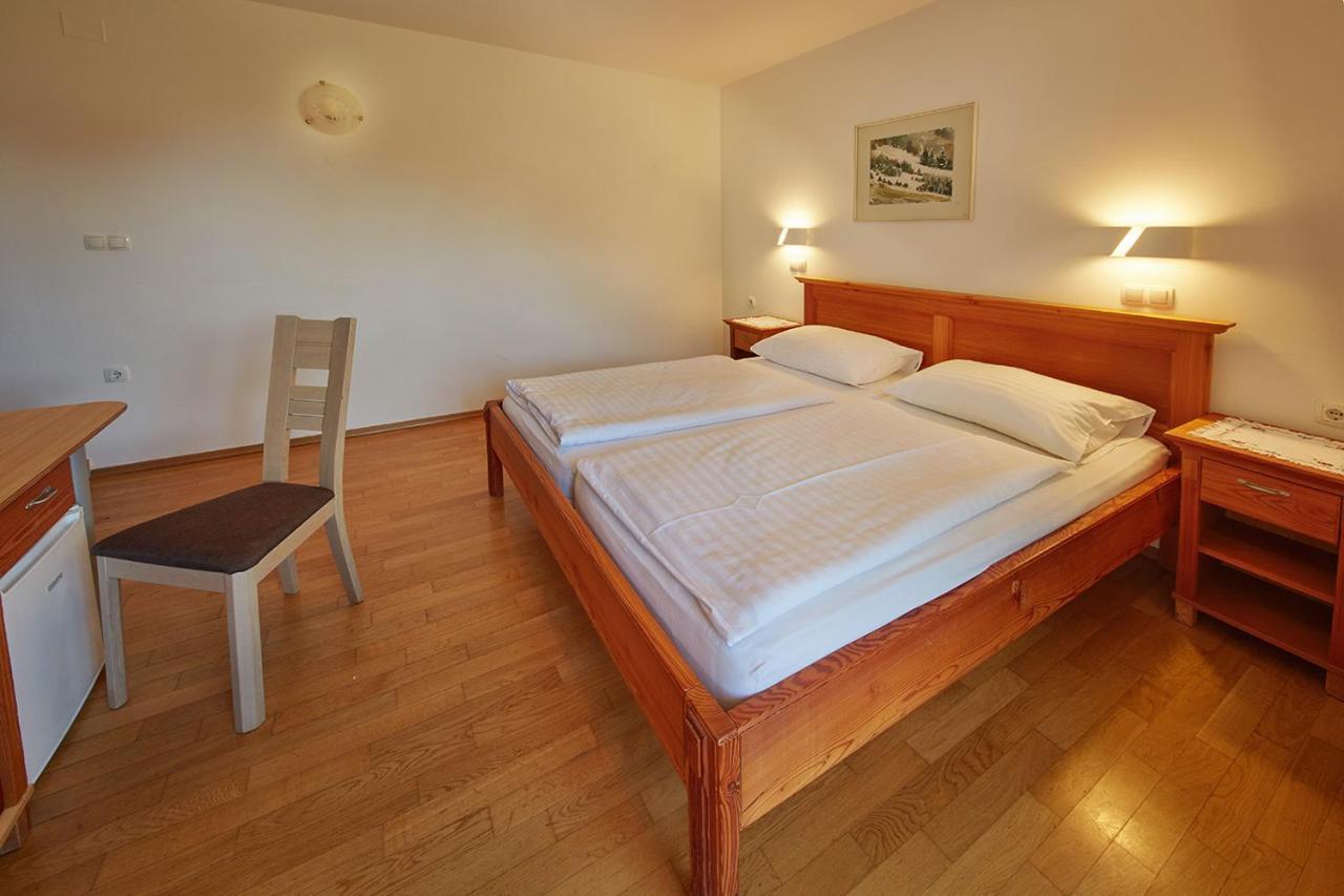 Rute Hotel And Apartments Kranjska Gora Dış mekan fotoğraf