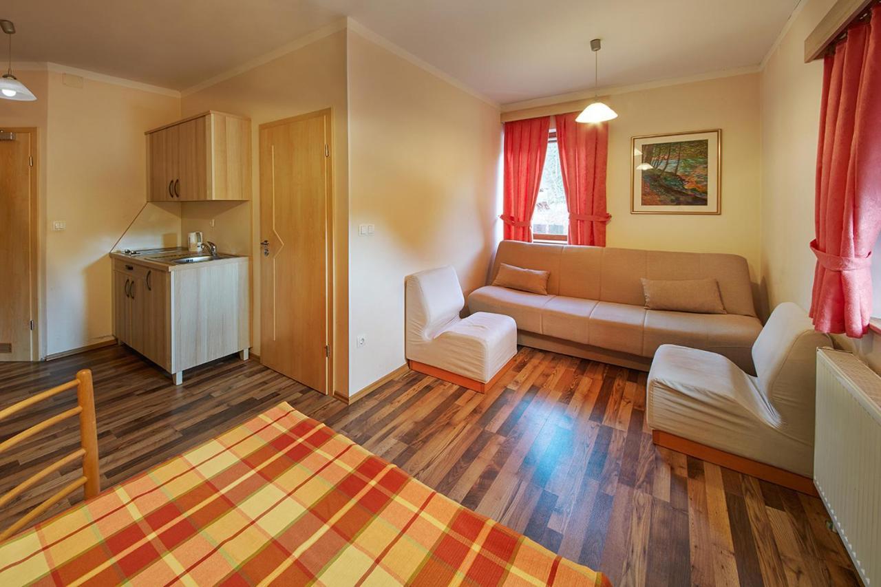 Rute Hotel And Apartments Kranjska Gora Dış mekan fotoğraf